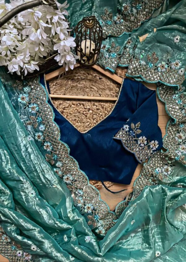 Beautiful Designer Saree on Crunchy Silk Febric With Blouse - Image 2