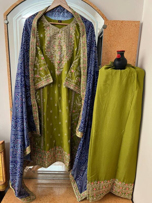 Parrot Coloured Kurti Plazzo With Dupatta - Image 3