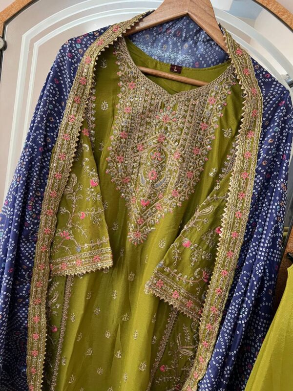 Parrot Coloured Kurti Plazzo With Dupatta - Image 4