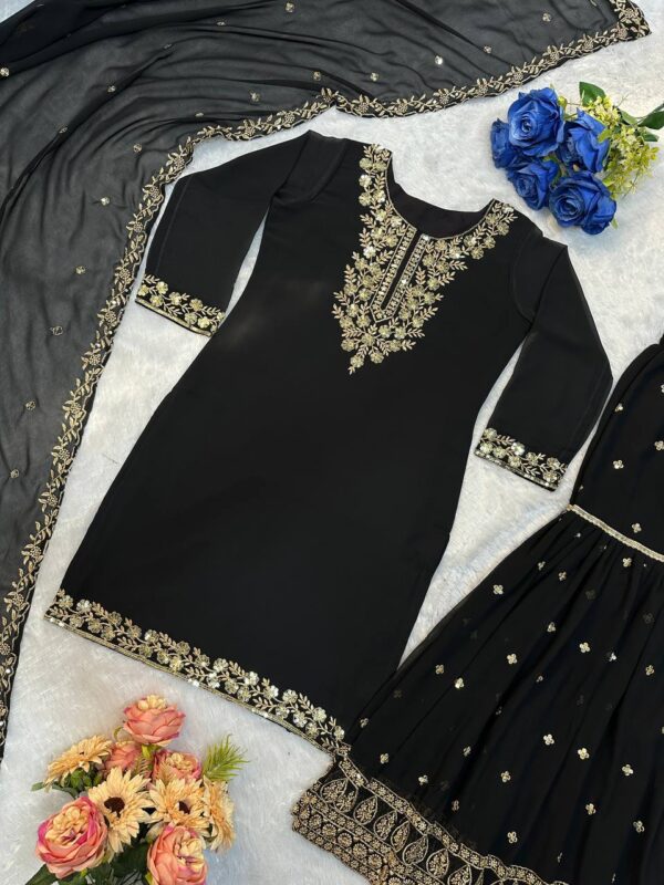 TOP SHARARA AND DUPATTA - Image 2