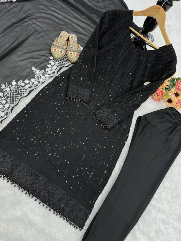 KURTI AND PANT WITH FANCY DUPPATA - Image 2