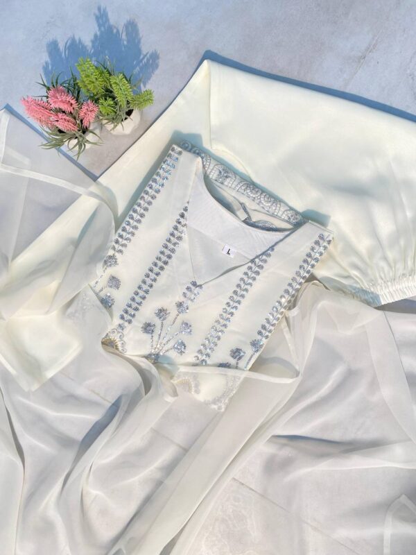 TOP AND PENT WITH DUPATTA - Image 5