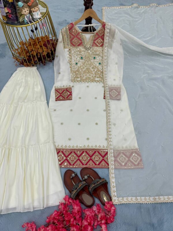 TOP SHARARA  & DUPATTA - Image 3