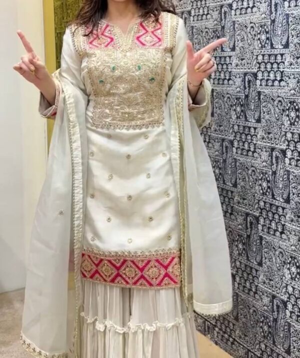TOP SHARARA  & DUPATTA - Image 2