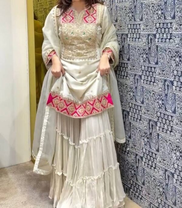 TOP SHARARA  & DUPATTA