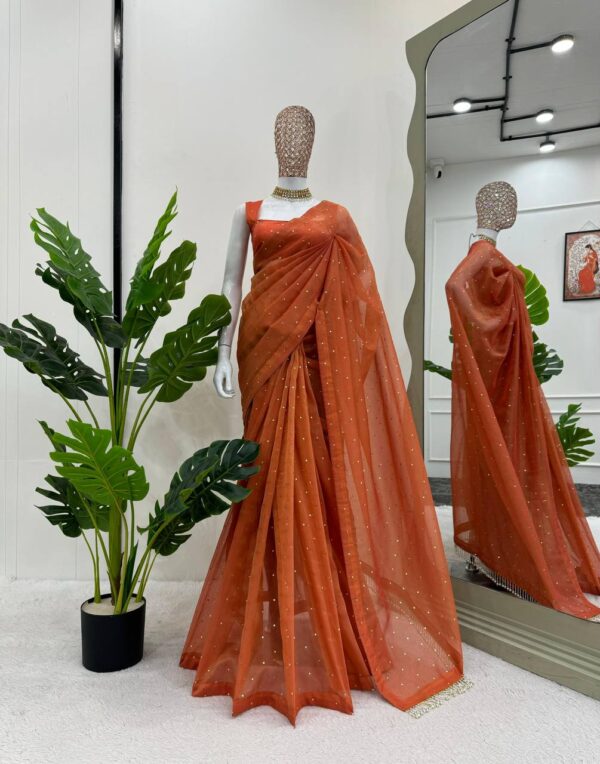 HEAVY DESIGNER PARTY WEAR SAREE WITH FANCY BLOUSE - Image 2