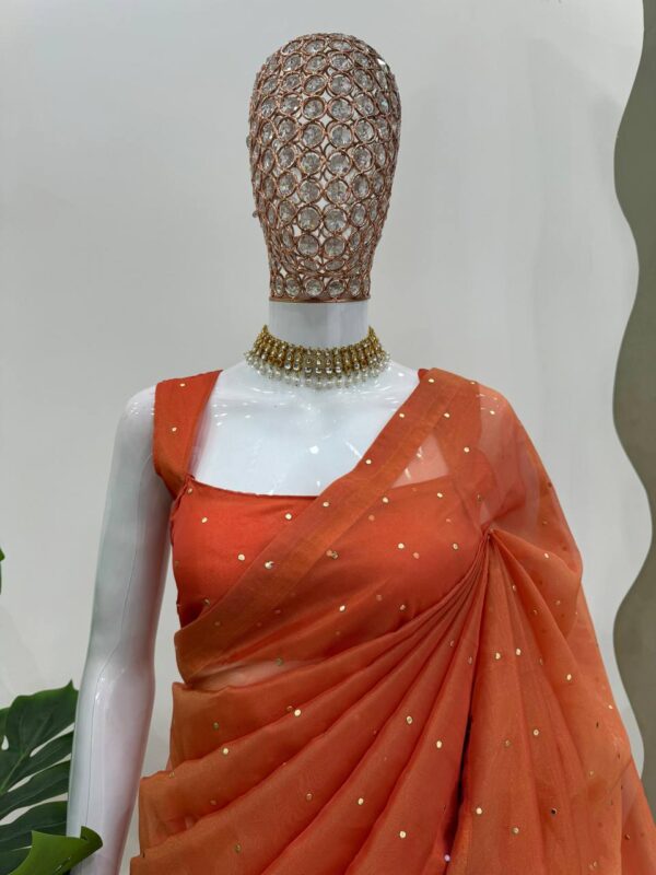 HEAVY DESIGNER PARTY WEAR SAREE WITH FANCY BLOUSE - Image 3