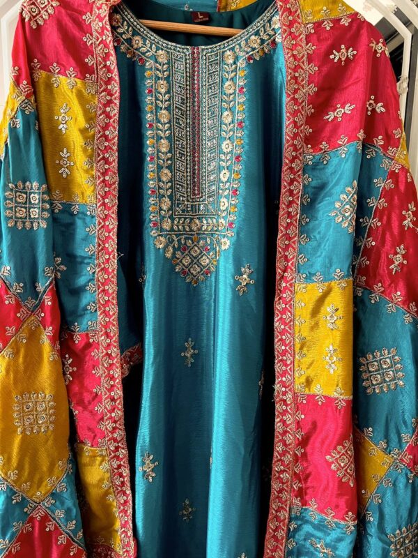 Party Wear Chinon Silk fabric Top Plazzo And Dupatta - Image 2