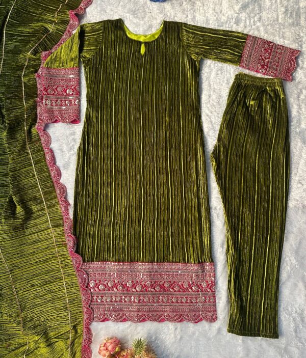 ĐĚSIGNER PARTY WEAR TOP AND  PANT WITH FANCY DUPPATA - Image 5