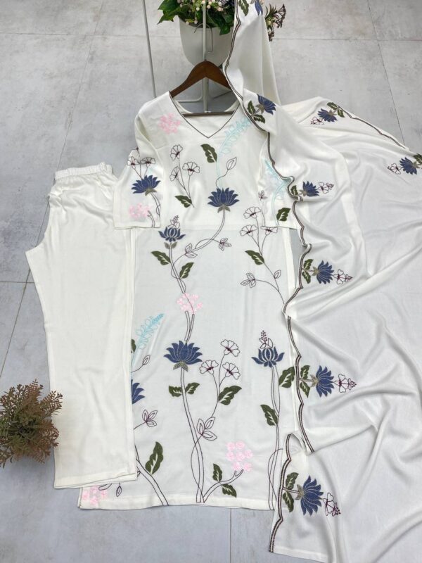 KURTA PLAZZO AND DUPATTA SET WITH  BEAUTIFUL LOTUS MOTIFS EMBROIDERY WORK - Image 3