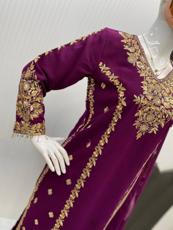 Kurta Pent And Dupatta With Sequence Embroidery Work - Image 3